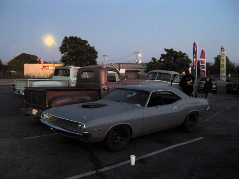 John's Burger Friday Night Cruise In - 1970 dodge challenger