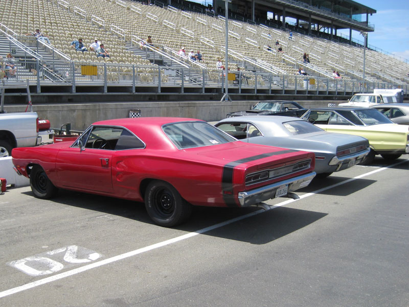 Drag Racing my 1970 Dodge Challenger