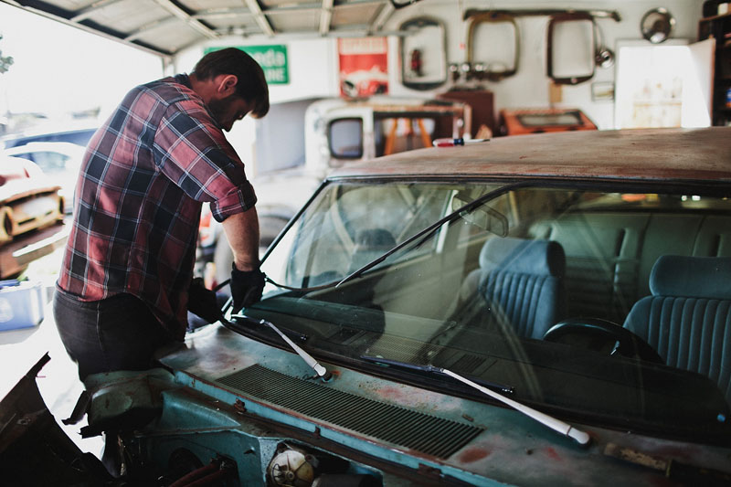 Cutting up a 1967 Plymouth Valiant Coupe