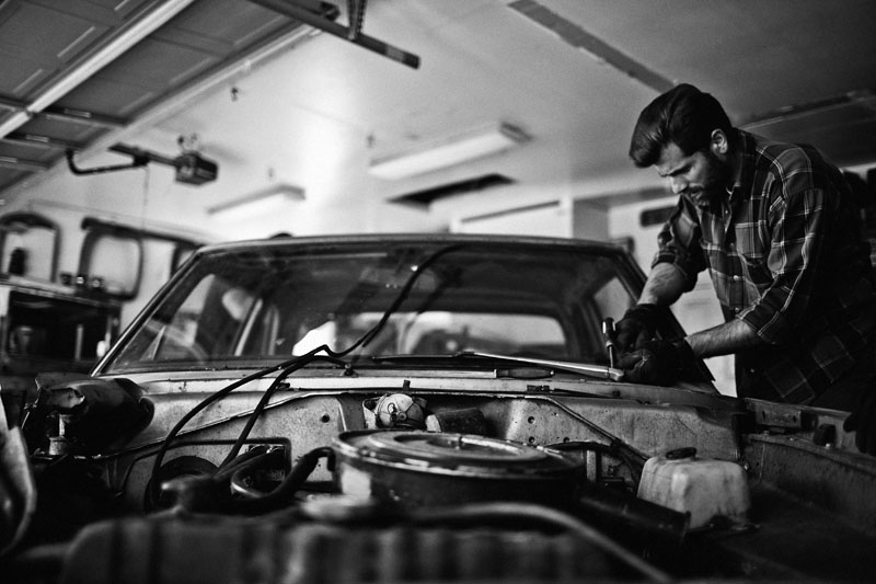 Cutting up a 1967 Plymouth Valiant Coupe