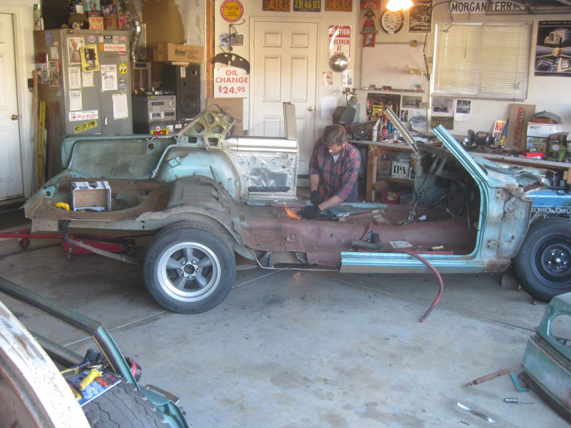Cutting up a 1967 Plymouth Valiant Coupe