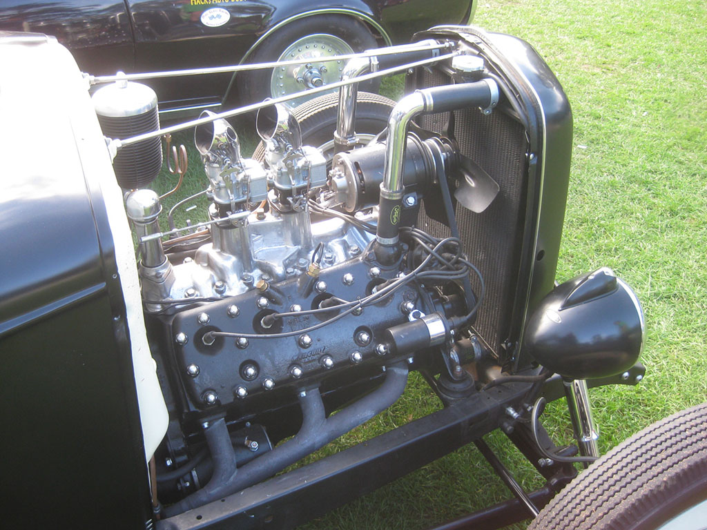 Flathead Hot Rod Roadster - 1931 Ford Model A Roadster