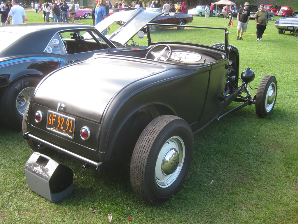 Flathead Hot Rod Roadster - 1931 Ford Model A Roadster